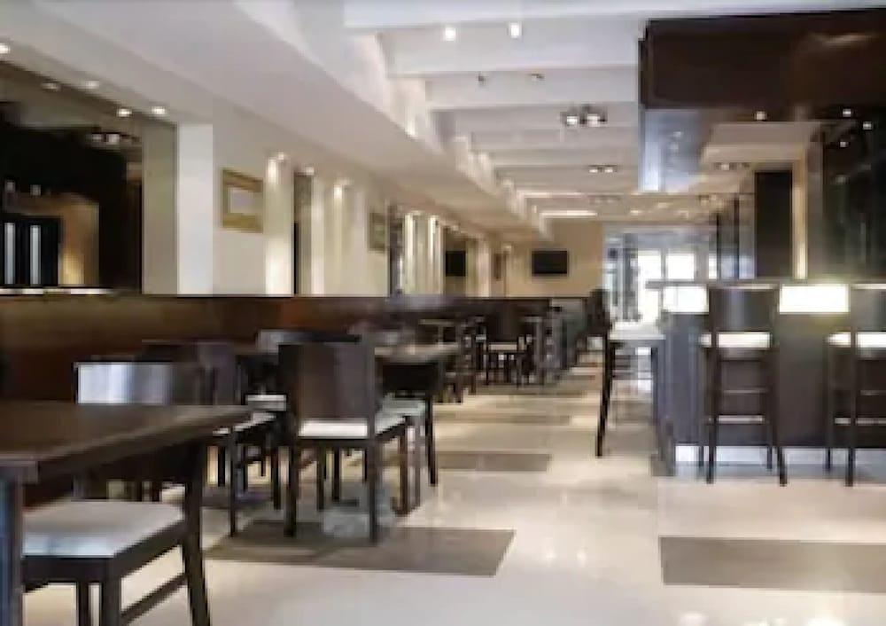 Hotel Presidente Peron Buenos Aires Esterno foto